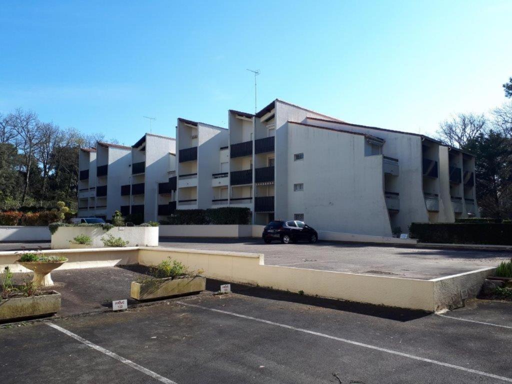 Saint Georges De Didonne - Studio Cabine - Residence Boisee Proche Plage Bagian luar foto